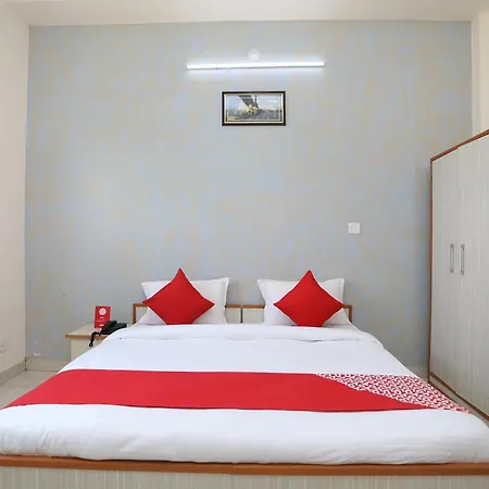 Hotel Oyo 17291 Shree Ram Palace