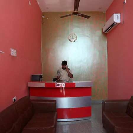 Oyo 17291 Shree Ram Palace