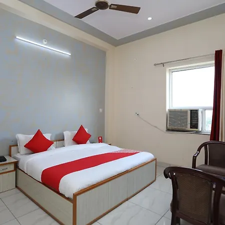 Oyo 17291 Shree Ram Palace Hotel