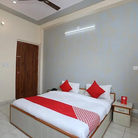 Hotel Oyo 17291 Shree Ram Palace 3*