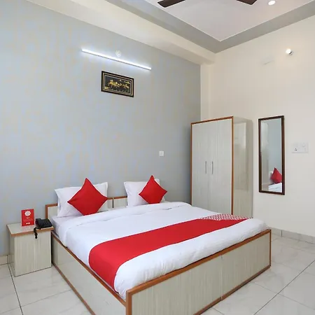 Oyo 17291 Shree Ram Palace Hotel 3*
